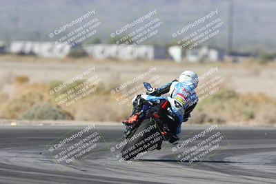 media/Oct-30-2025-Racers Edge (Thu) [[dabbdaf680]]/3-B Group/Session 1 (Turn 5)/